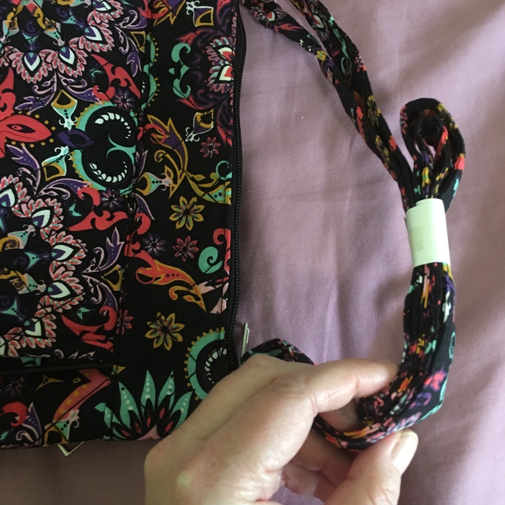 Super cute purse-lots of space! - Picture 2 of 6